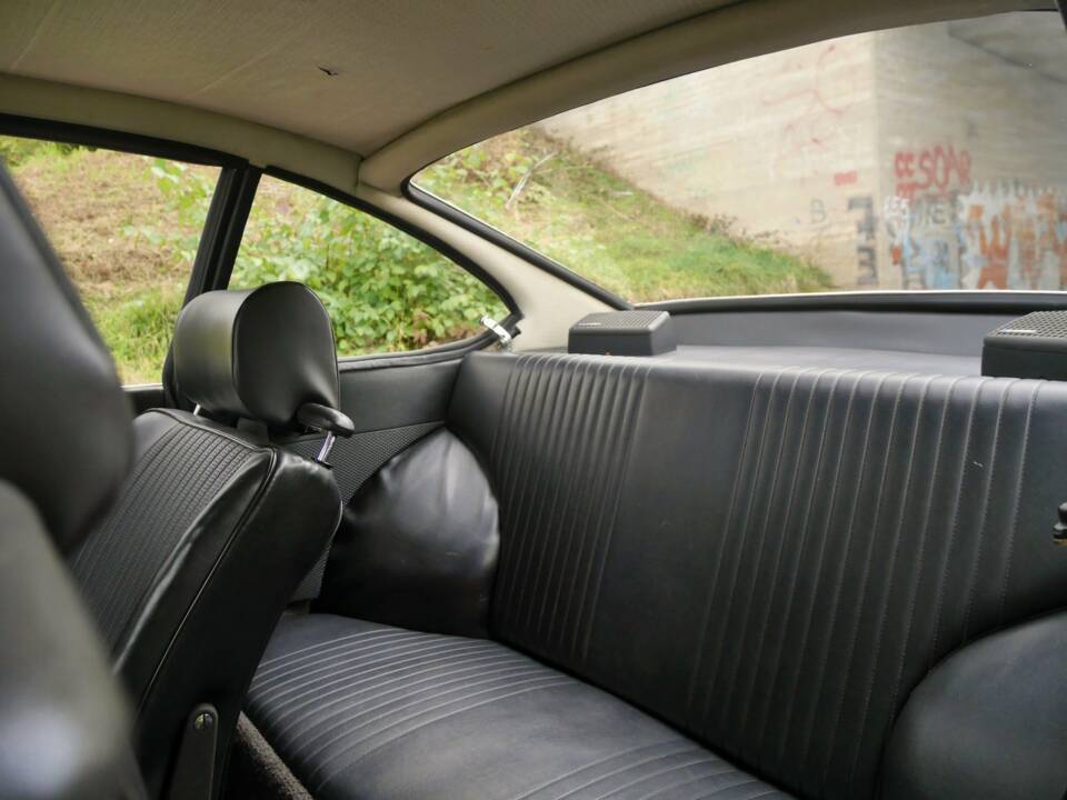 Immagine 18/38 di BMW 1600 GT (1968)