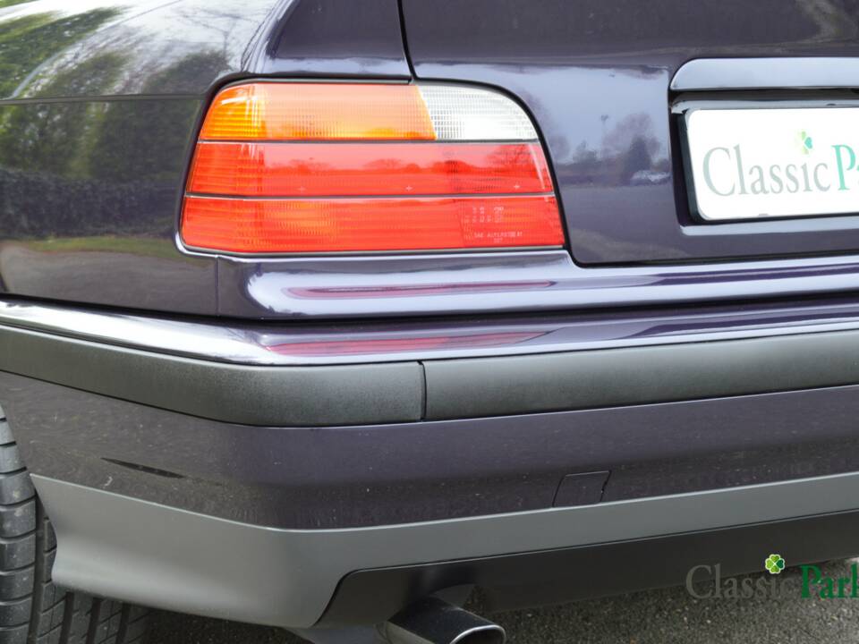Bild 47/50 von BMW 320i (1994)