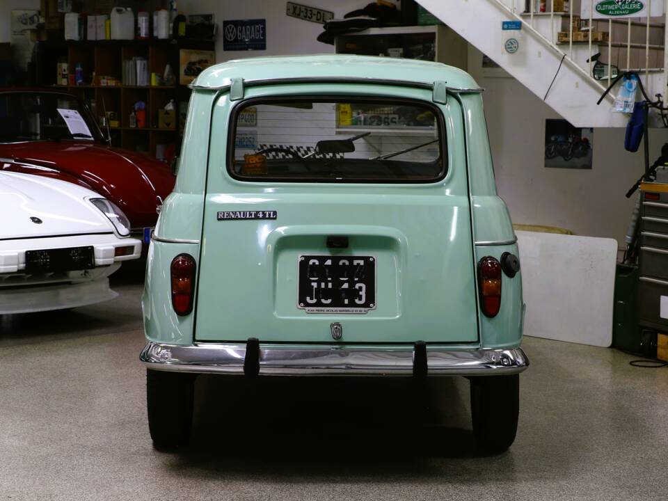 Image 6/33 de Renault R 4 TL (1981)