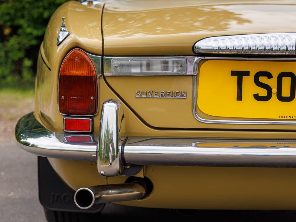 Bild 14/40 von Daimler Sovereign 4.2 (1976)