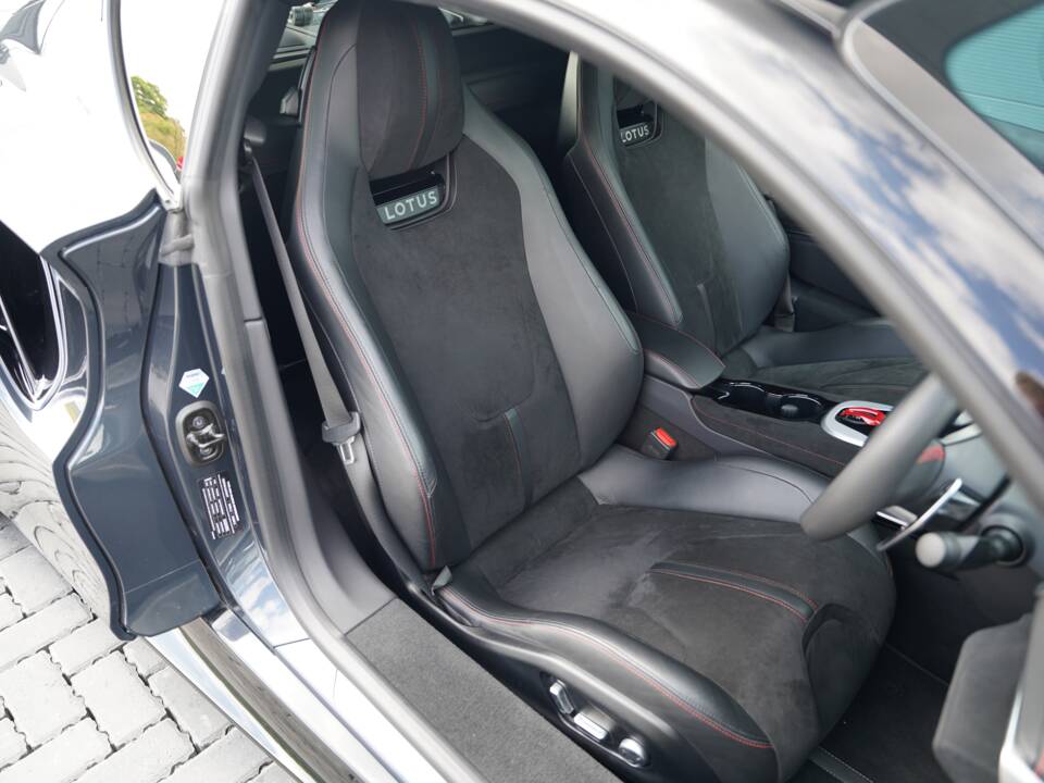 Bild 13/50 von Lotus Emira (2023)