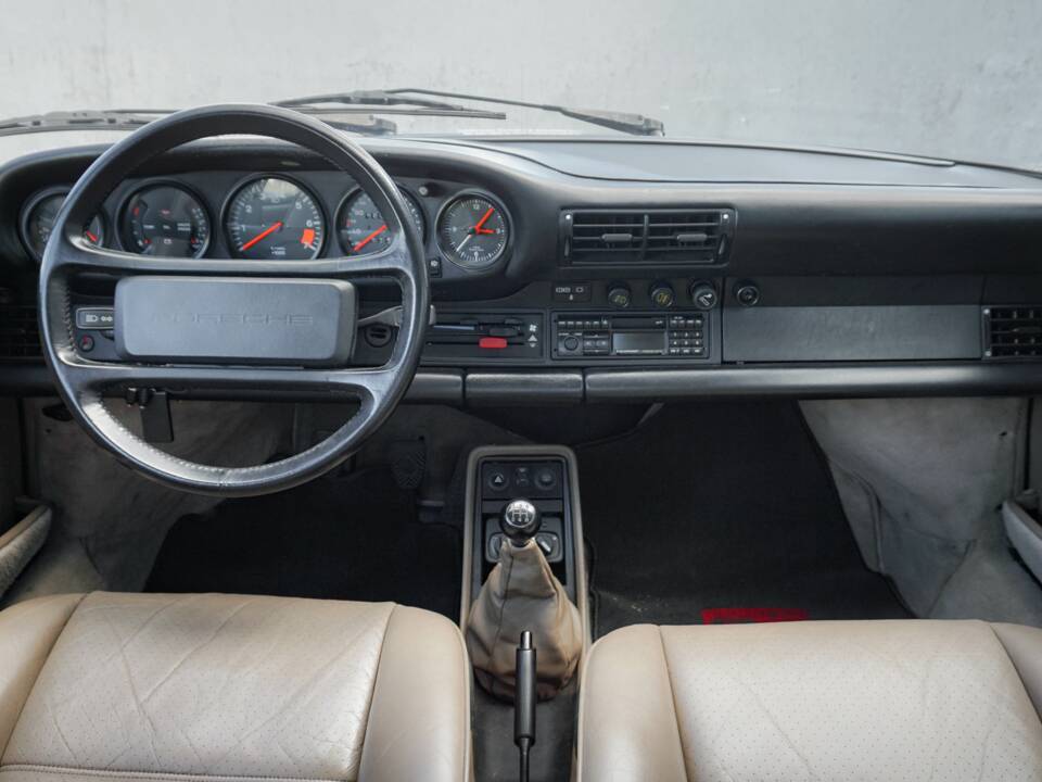 Bild 13/38 von Porsche 911 Carrera 3.2 (1986)