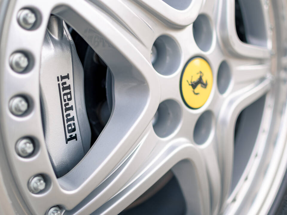 Afbeelding 16/48 van Ferrari 550 Barchetta (2001)