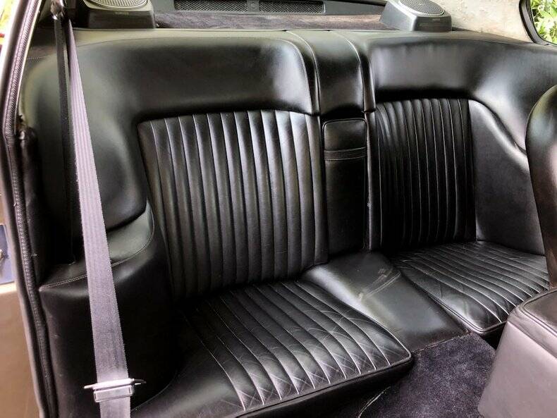 Immagine 20/42 di Aston Martin Vantage (1973)