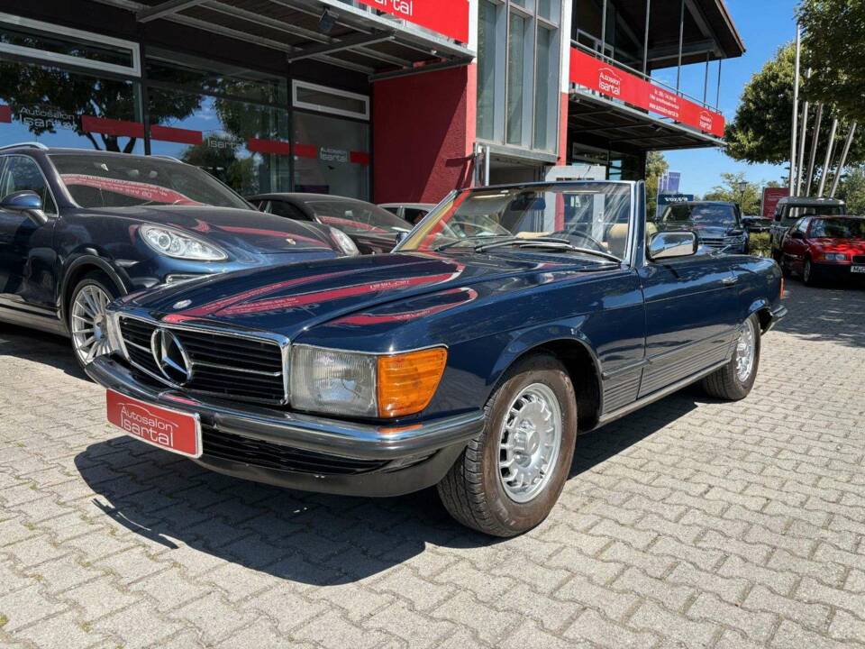 Afbeelding 2/31 van Mercedes-Benz 380 SL (1980)