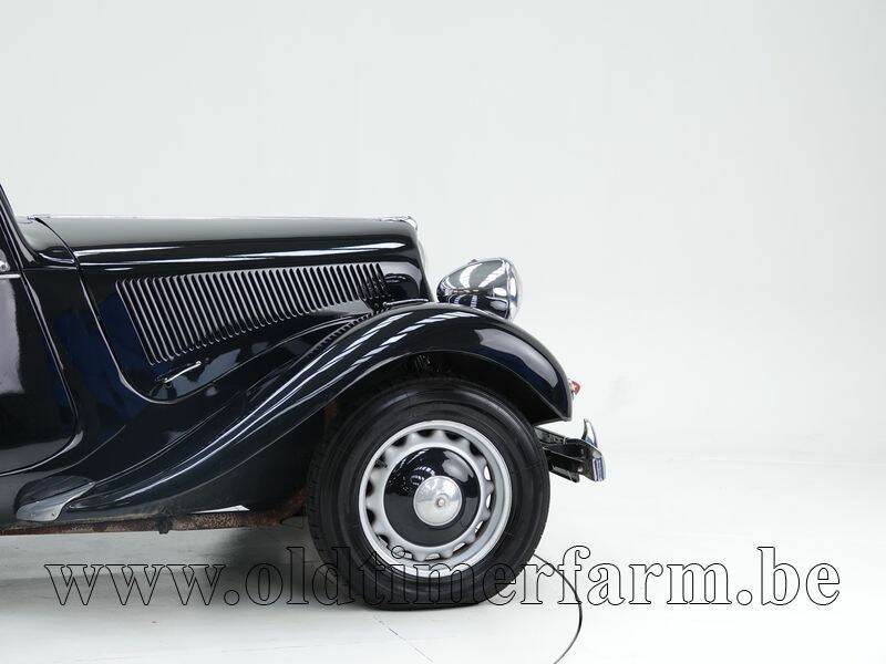 Image 10/15 de Citroën Traction Avant 11 BL (1947)