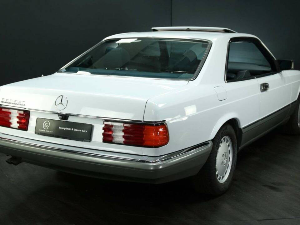 Bild 2/50 von Mercedes-Benz 560 SEC (1988)