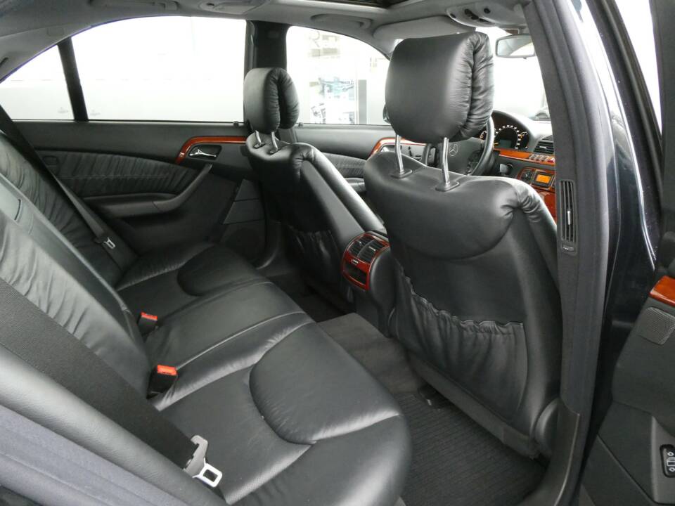 Bild 11/16 von Mercedes-Benz S 320 (1999)