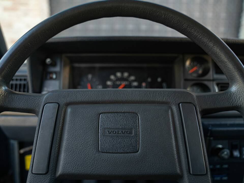 Bild 36/50 von Volvo 240 Diesel (1984)