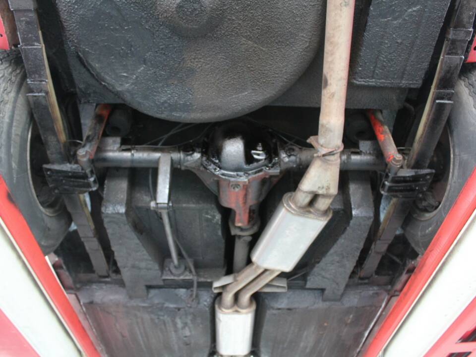 Image 13/50 of Maserati Indy 4700 (1971)