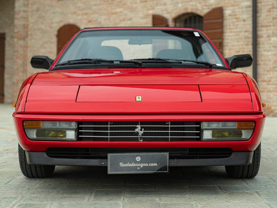 Image 12/50 of Ferrari Mondial T (1991)