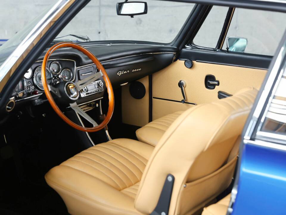 Bild 19/50 von Glas 2600 V8 (1967)