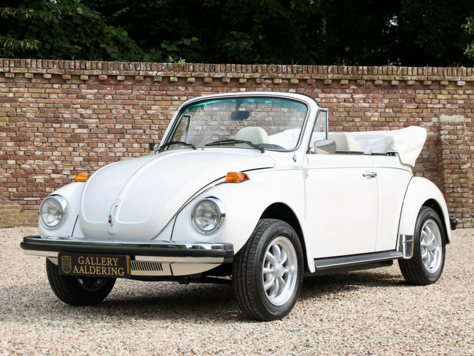 Image 42/50 of Volkswagen Käfer 1303 &quot;Champagne Edition&quot; (1977)