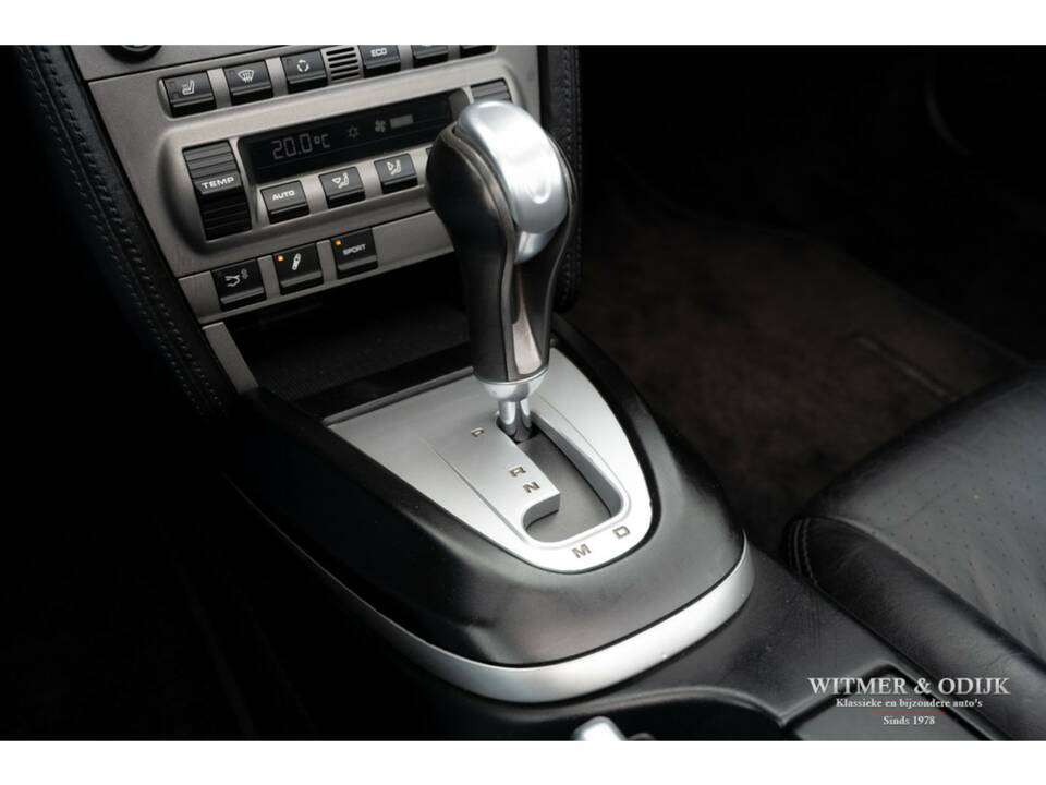 Bild 23/29 von Porsche 911 Carrera 4S (2006)