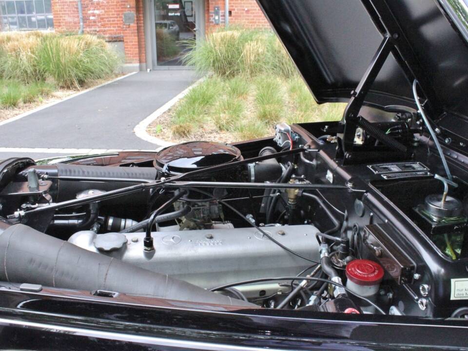 Bild 8/22 von Mercedes-Benz 220 Cabriolet A (1953)