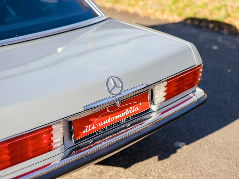 Image 38/50 of Mercedes-Benz 560 SL (1988)