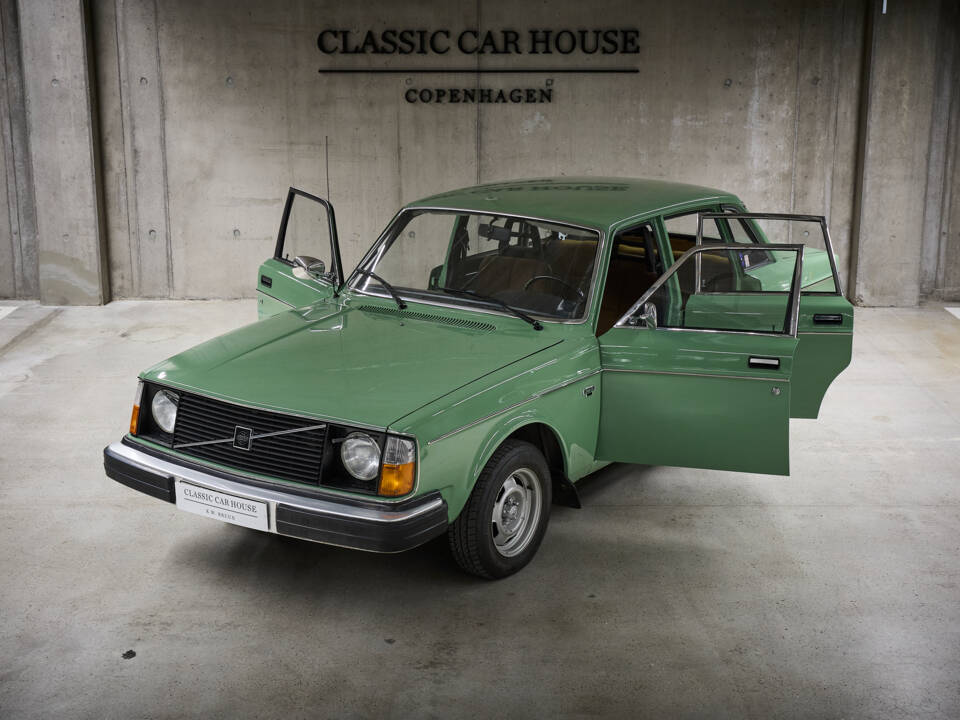 Bild 88/98 von Volvo 244 DL (1975)