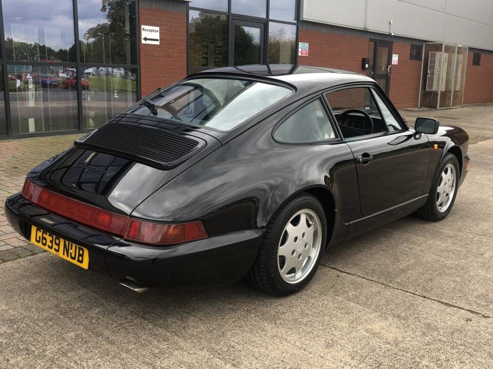 Bild 8/13 von Porsche 911 Carrera 2 (1990)