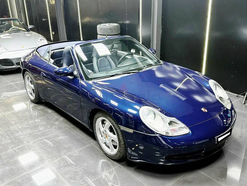 Immagine 4/8 di Porsche 911 Carrera (2000)