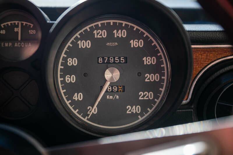 Image 25/45 of Alfa Romeo 2000 GT Veloce (1975)