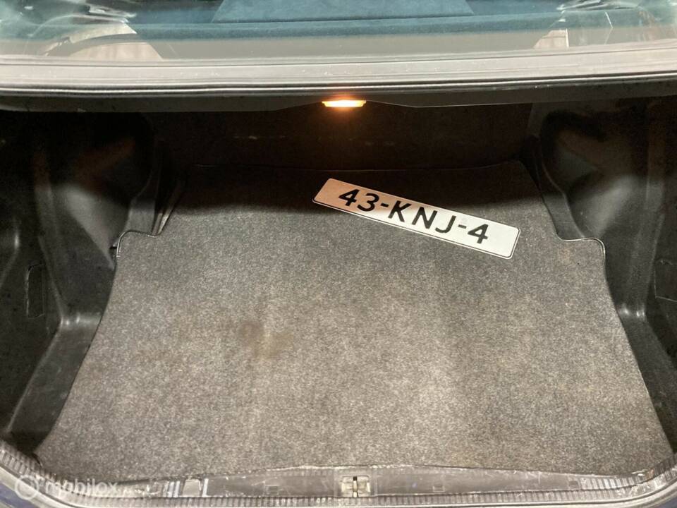 Bild 49/50 von Mercedes-Benz 300 E (1986)