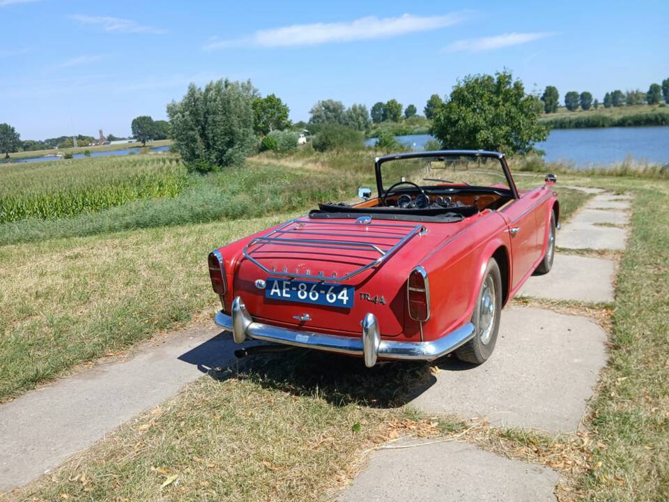 Image 6/7 of Triumph TR 4A (1968)