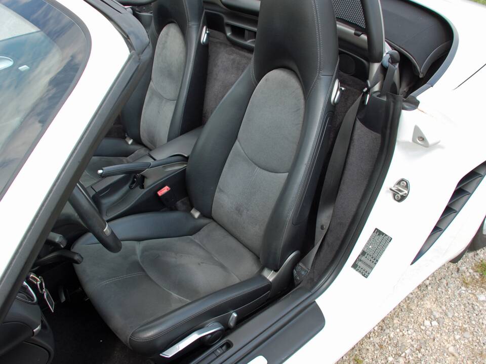 Immagine 14/25 di Porsche Boxster (2010)