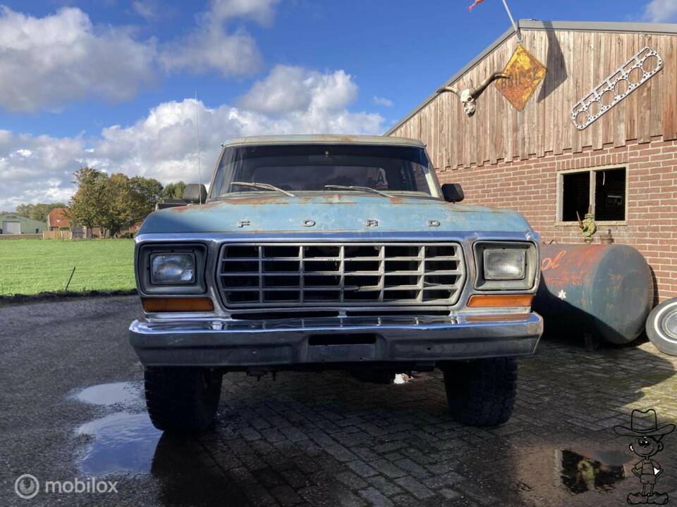 Image 3/44 of Ford F-250 (1978)
