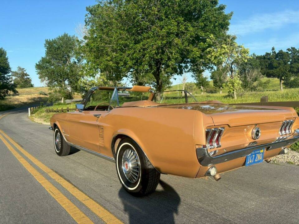 Image 6/24 of Ford Mustang 390 (1967)