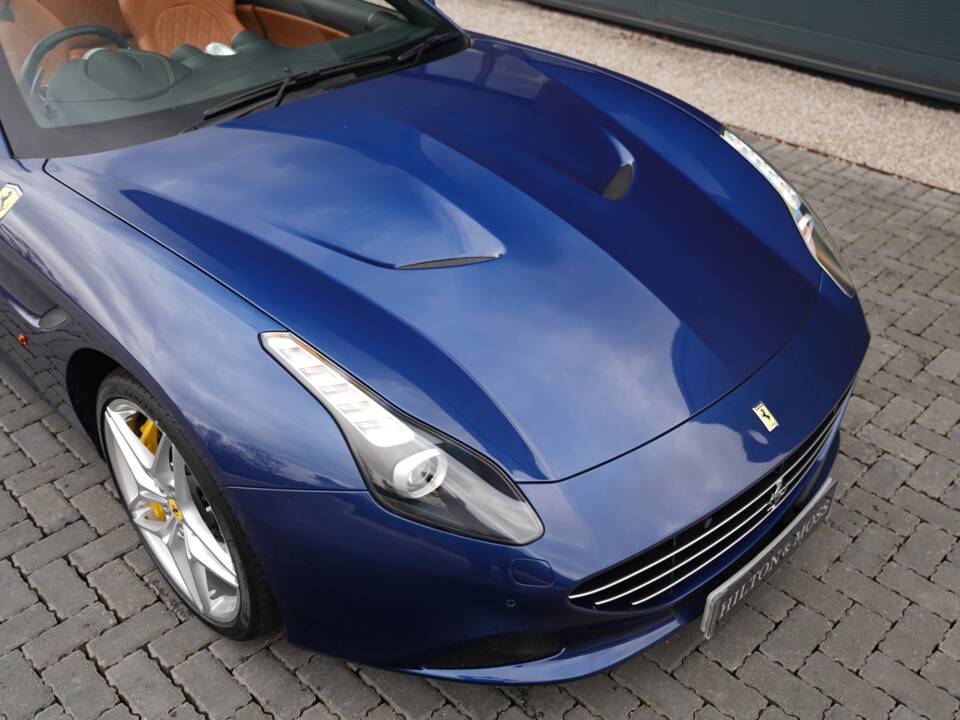 Bild 36/50 von Ferrari California T (2016)