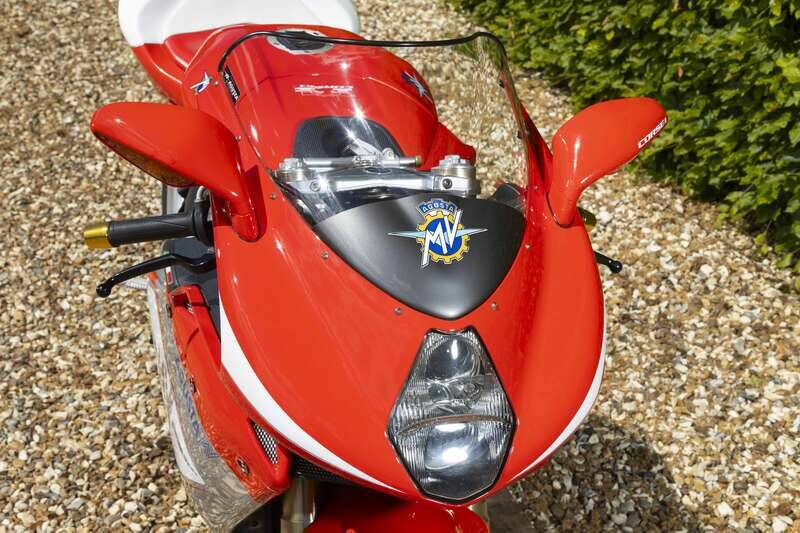 Immagine 8/45 di MV Agusta F4 1000 S (2006)