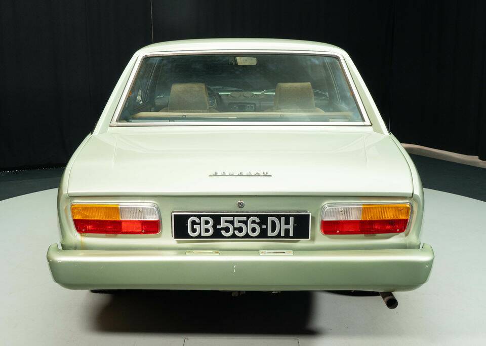 Imagen 7/8 de Peugeot 504 Coupé (1979)