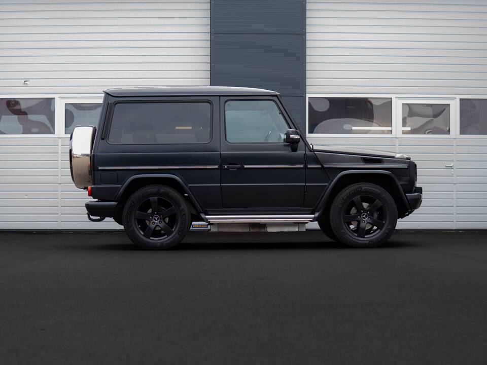 Obraz 3/28 pojazdu Mercedes-Benz G 500 (SWB) (2012)