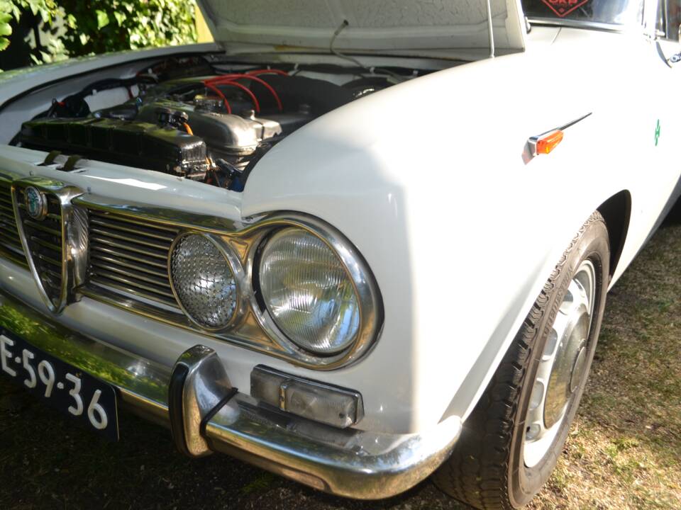 Image 3/20 of Alfa Romeo Giulia 1600 TI (1967)