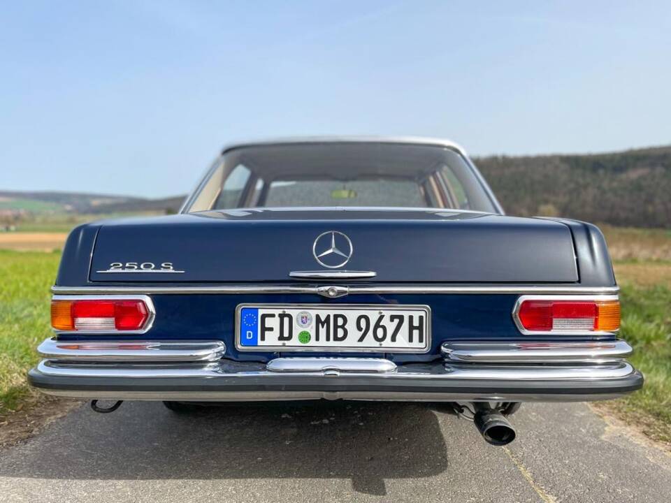 Image 50/52 of Mercedes-Benz 250 S (1967)