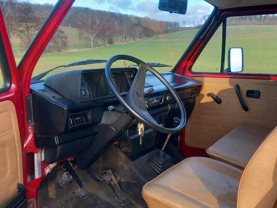 Image 6/10 of Volkswagen T3 Bus 1.9 (1990)