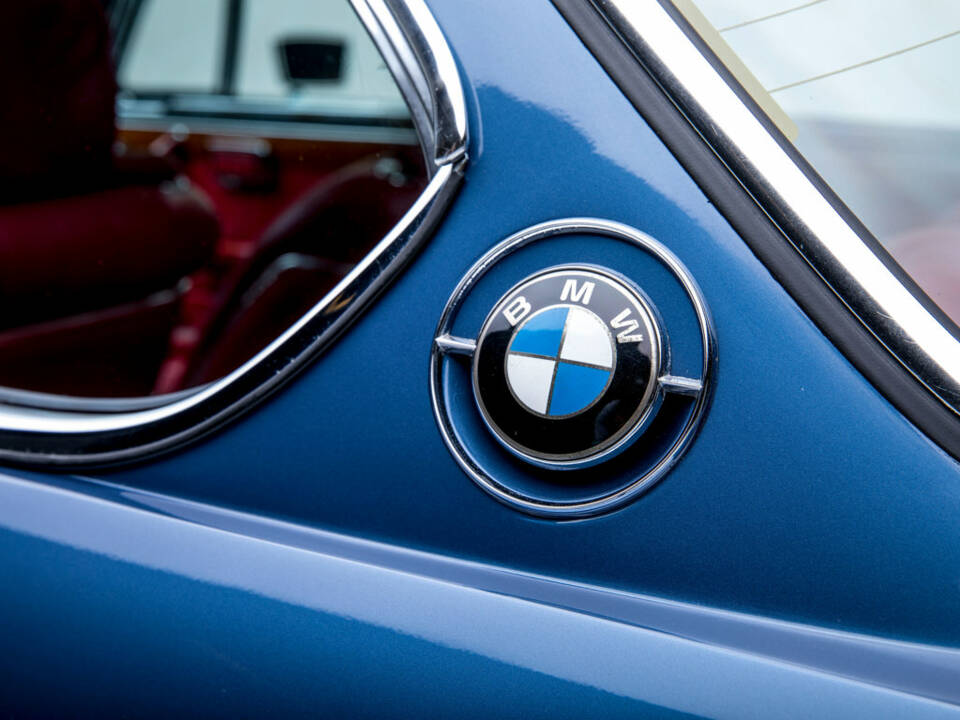 Image 18/50 of BMW 3.0 CS (1972)