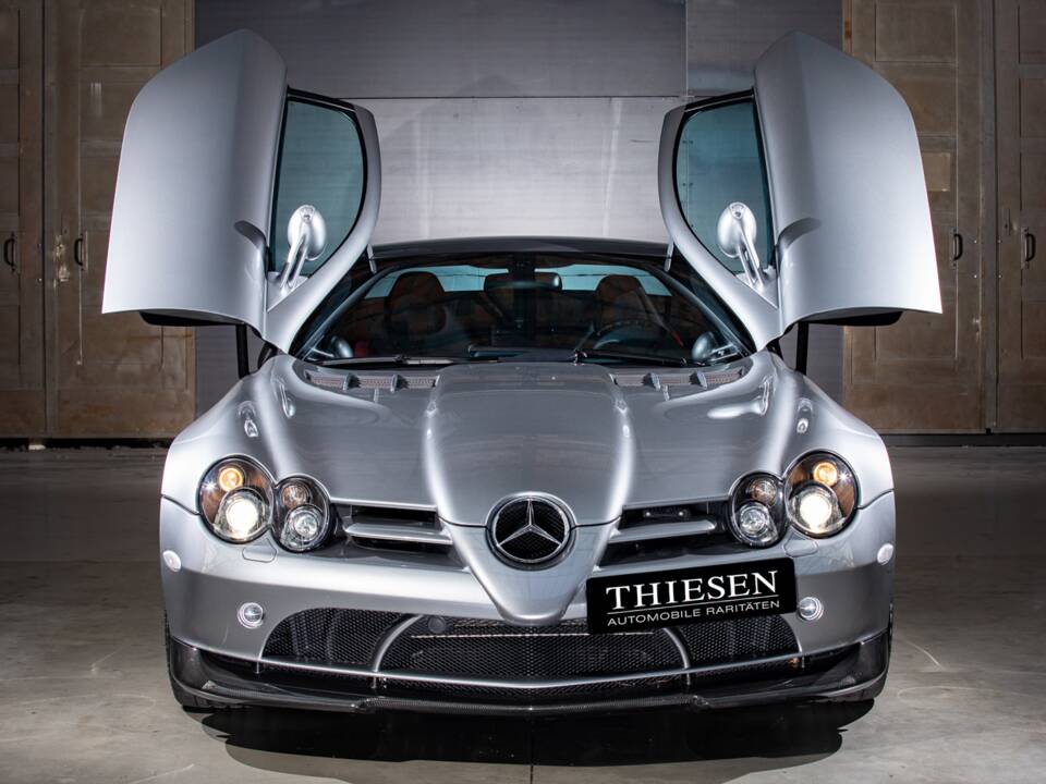 Image 4/25 of Mercedes-Benz SLR McLaren 722 (2006)