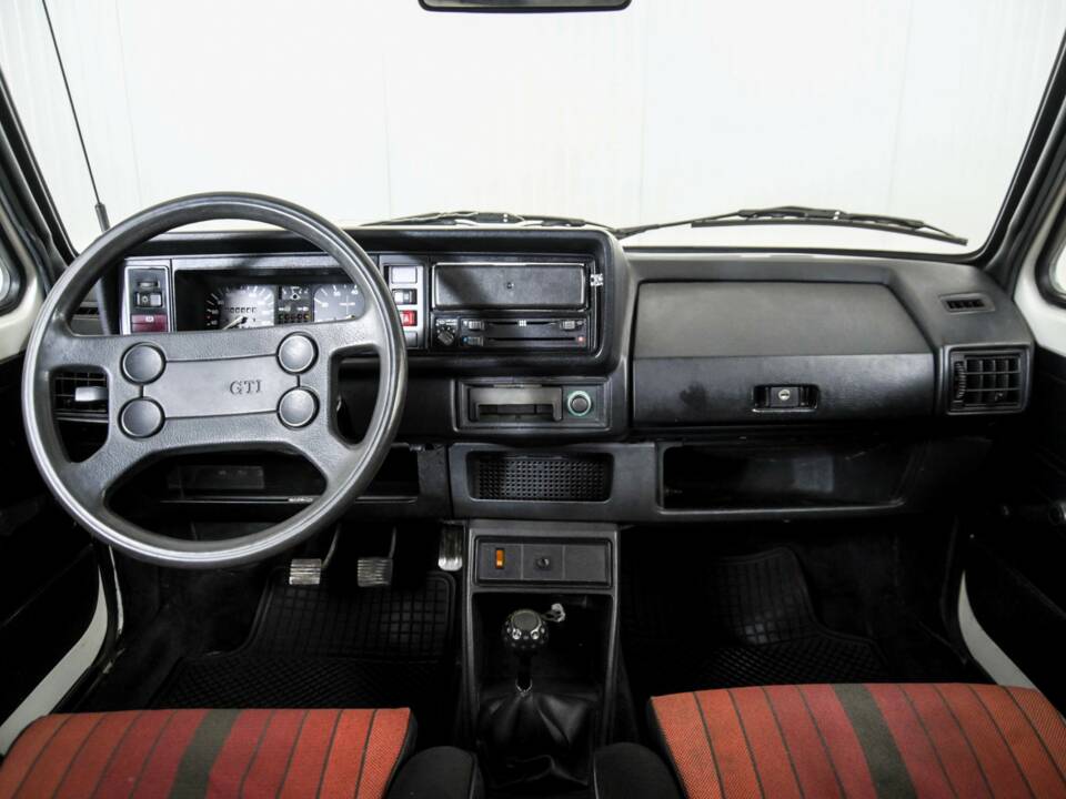 Bild 6/50 von Volkswagen Golf I GTI 1.8 (1983)