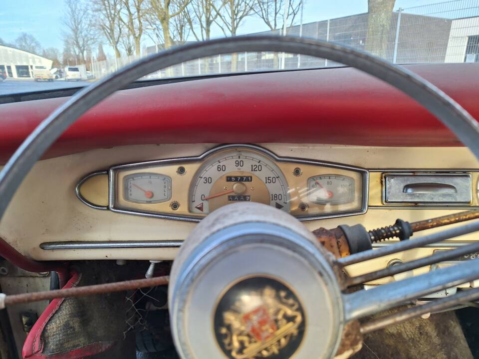 Image 11/13 of Borgward Isabella Coupe-Cabriolet (1960)