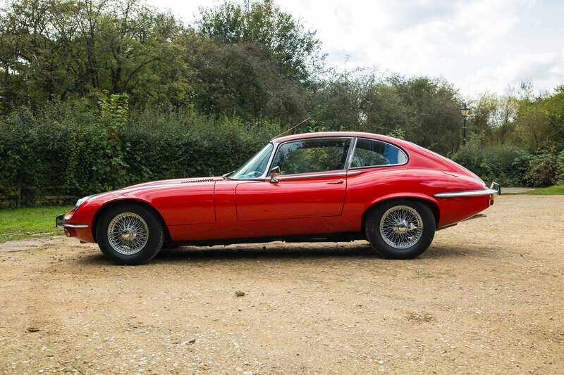 Imagen 11/50 de Jaguar E-Type V12 (2+2) (1971)