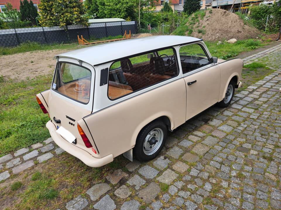 Image 8/18 of Trabant 601 Universal (1987)