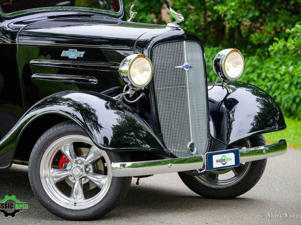 Image 17/54 of Chevrolet Standard (1936)