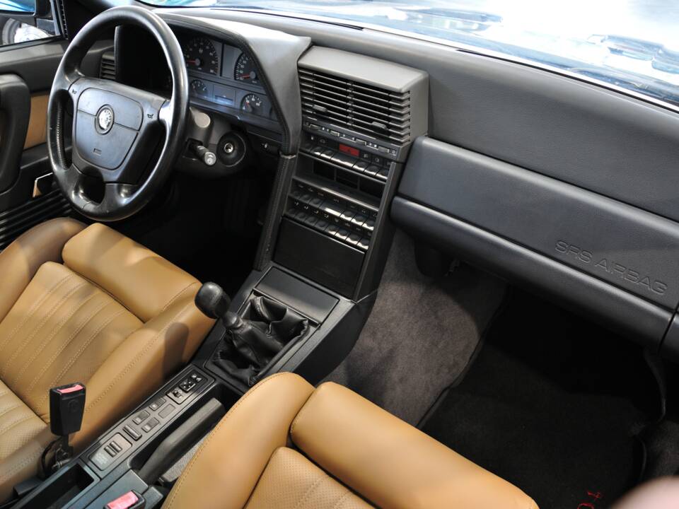 Obraz 32/34 pojazdu Alfa Romeo 164 3.0 24V Q4 (1996)