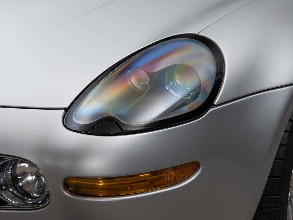 Bild 23/26 von BMW Z8 (2000)