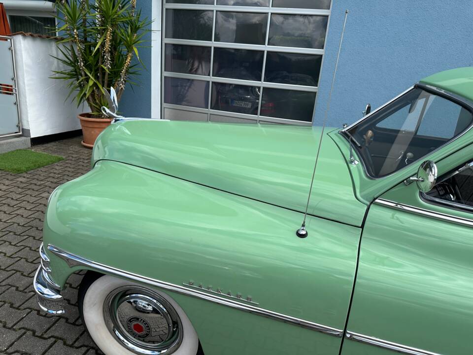 Image 14/82 of Packard Deluxe (1950)