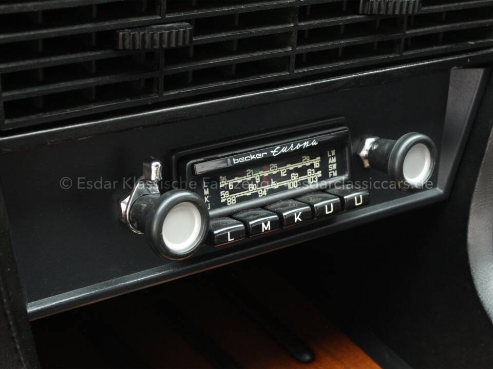 Image 10/42 de BMW 3.0 CSi (1972)