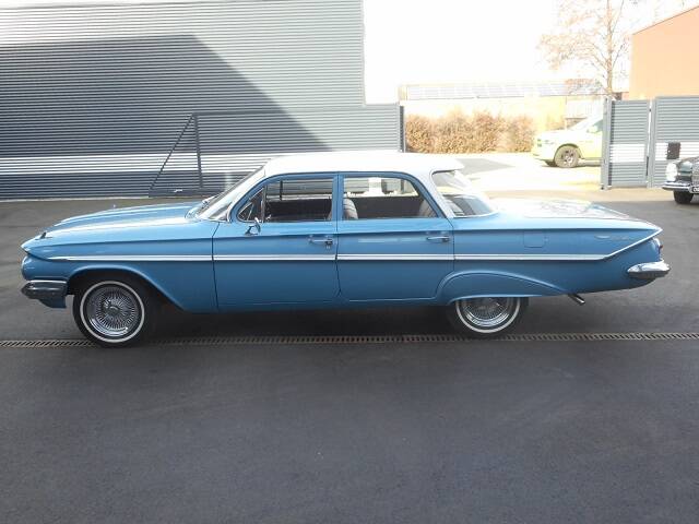 Imagen 9/25 de Chevrolet Bel Air Sedan (1961)
