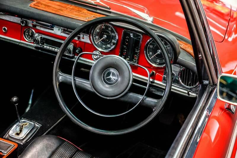Immagine 15/26 di Mercedes-Benz 250 SL (1967)