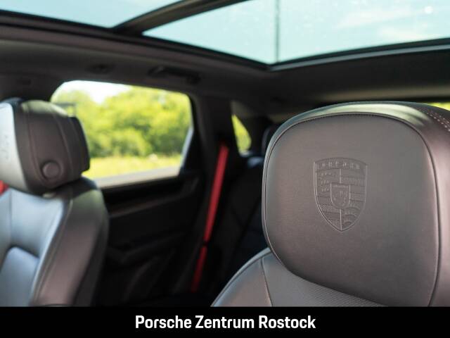 Bild 14/31 von Porsche Cayenne Coupé E-Hybrid (2026)